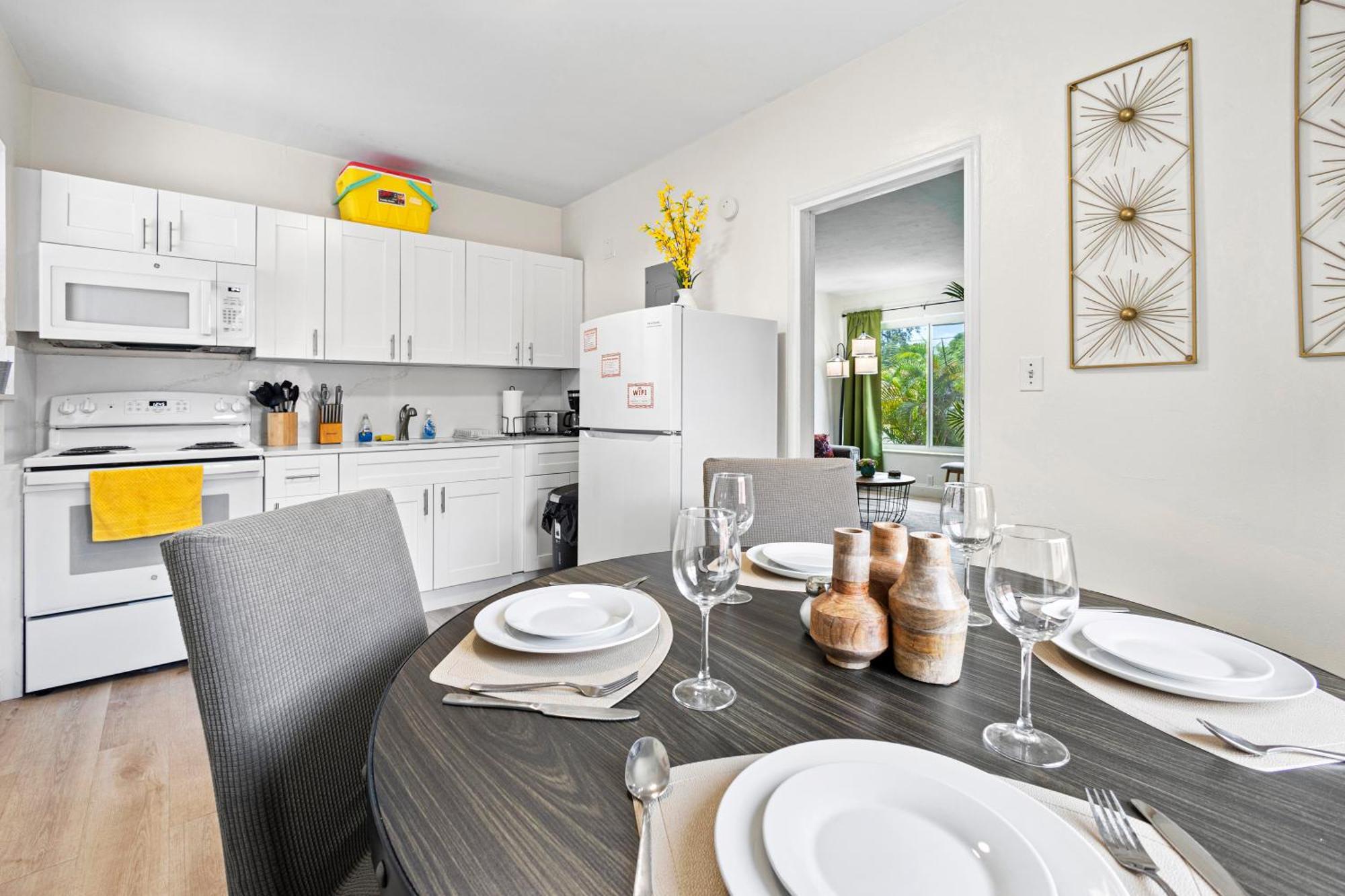 Enchanting Cozy Apartment 10 Min Away From Airport, Calle 8, Brickell, Coral Gables, The Beach And More! Miami Eksteriør billede